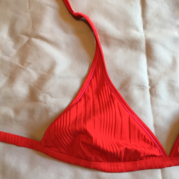 Gorgeous red bikini top by Coco Reef! - Picture 11 of 16